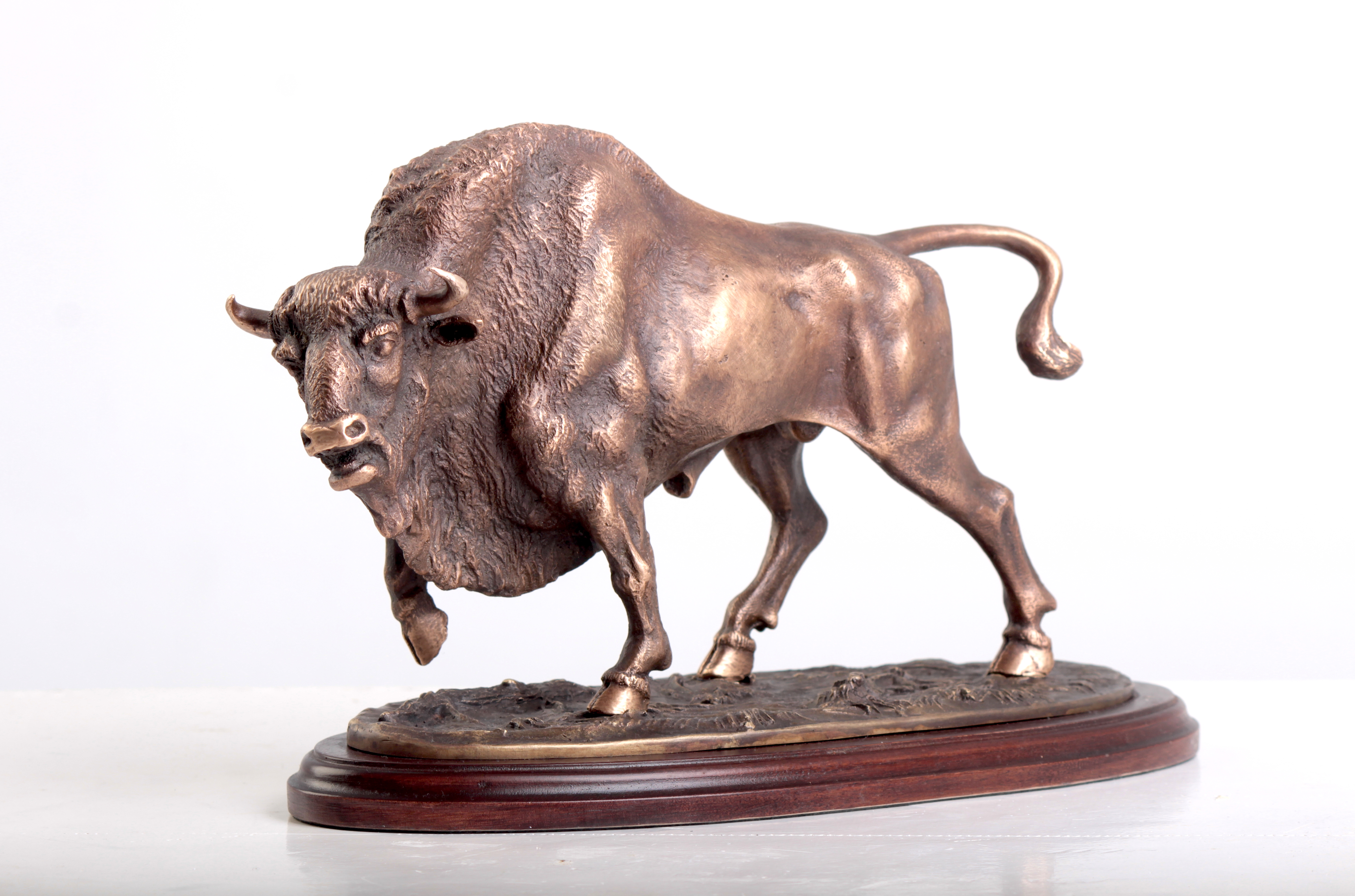 Скульптура Бизон бык